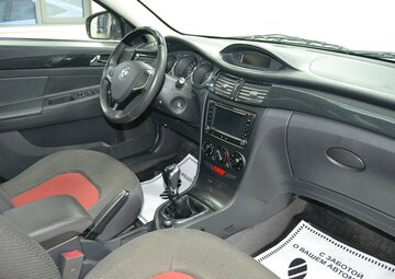 Dongfeng H30 Cross Вид 5